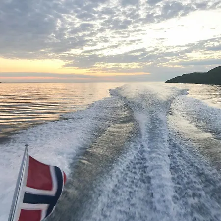 펜션 Historic By The Sea In Solund Hardbakke
